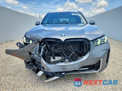 Piąte zdjęcie samochodu w środku: 2025 BMW X5 XDRIVE40I VIN:5UX23EU01S9Z42899 - miniatura