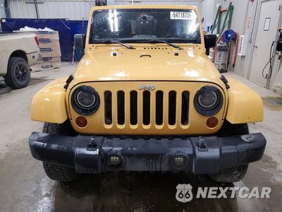 Piąte zdjęcie samochodu w środku: 2013 JEEP WRANGLER UNLIMITED SAHARA VIN:1C4BJWEG2DL646028 - miniatura