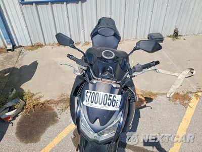 Piąte zdjęcie samochodu w środku: 2011 KAWASAKI ZR1000 D VIN:JKAZRCD12BA016631 - miniatura