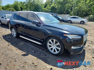 Czwarte zdjęcie samochodu z boku: 2016 VOLVO XC90 T6 VIN:YV4A22PLXG1001006 - miniatura