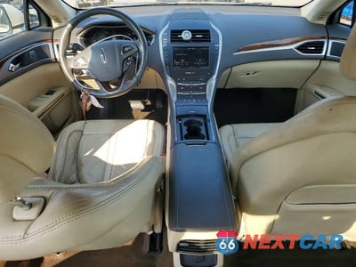 Zdjęcie 8 z 12 samochodu: 2014 LINCOLN MKZ VIN:3LN6L2J96ER821357 - miniatura