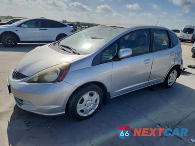 2012 HONDA FIT JHMGE8H3XCC040813 - główne zdjęcie licytacji z USA - miniatura