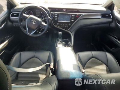 Zdjęcie 8 z 12 samochodu: 2018 TOYOTA CAMRY L VIN:4T1B11HK2JU084653 - miniatura