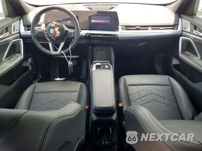 Zdjęcie 8 z 14 samochodu: 2024 BMW X1 XDRIVE28I VIN:WBX73EF08R5Z06426 - miniatura