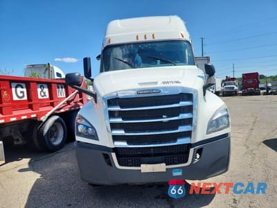 Piąte zdjęcie samochodu w środku: 2019 FREIGHTLINER CASCADIA 126 SEMI TRUCK VIN:3AKJHHDR2KSKD1187 - miniatura