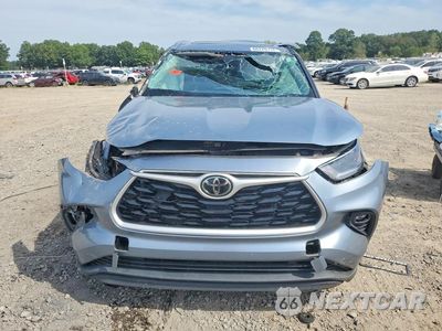 Piąte zdjęcie samochodu w środku: 2021 TOYOTA HIGHLANDER XLE VIN:5TDGZRBH1MS142307 - miniatura