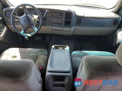 Zdjęcie 8 z 13 samochodu: 2001 CHEVROLET TAHOE C1500 VIN:1GNEC13T01J183704 - miniatura