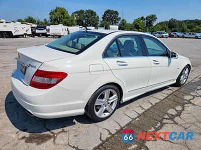 Trzecie zdjęcie samochodu z tyłu: 2010 MERCEDES-BENZ C 300 4MATIC VIN:WDDGF8BB0AR104517 - miniatura