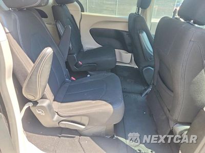 Zdjęcie 11 z 13 samochodu: 2023 CHRYSLER VOYAGER LX VIN:2C4RC1CG2PR606378 - miniatura
