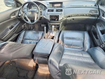 Zdjęcie 8 z 12 samochodu: 2012 HONDA ACCORD SE VIN:1HGCP2F60CA113740 - miniatura