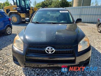 Piąte zdjęcie samochodu w środku: 2009 TOYOTA RAV4 BASE VIN:JTMBF33V295014787 - miniatura