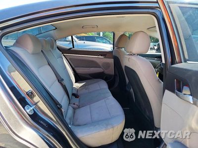 Zdjęcie 10 z 12 samochodu: 2020 HYUNDAI ELANTRA SEL VIN:5NPD84LF5LH627575 - miniatura