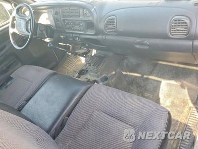 Zdjęcie 8 z 11 samochodu: 2001 DODGE RAM 3500 VIN:3B7MC36611M562607 - miniatura
