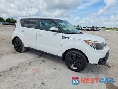 Czwarte zdjęcie samochodu z boku: 2019 KIA SOUL BASE VIN:KNDJN2A27K7630075 - miniatura