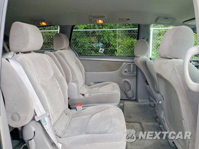 Zdjęcie 11 z 13 samochodu: 2007 TOYOTA SIENNA XLE 7-PASSENGER VIN:5TDZK22C97S060466 - miniatura