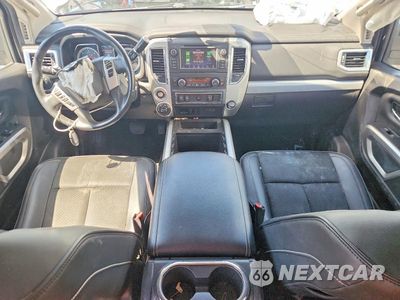 Zdjęcie 8 z 12 samochodu: 2019 NISSAN TITAN XD PRO-4X VIN:1N6BA1F48KN520617 - miniatura