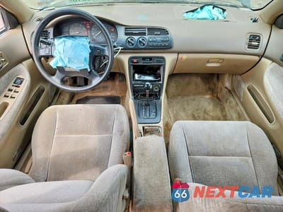 Zdjęcie 8 z 12 samochodu: 1996 HONDA ACCORD EX VIN:1HGCD5658TA178661 - miniatura