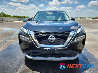 Piąte zdjęcie samochodu w środku: 2023 NISSAN ROGUE SV VIN:5N1BT3BB2PC845081 - miniatura