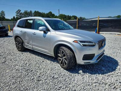 Czwarte zdjęcie samochodu z boku: 2022 VOLVO XC90 T6 MOMENTUM VIN:YV4A221K0N1828736 - miniatura