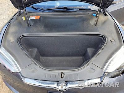 Zdjęcie 11 z 12 samochodu: 2016 TESLA MODEL S VIN:5YJSA1E27GF152858 - miniatura