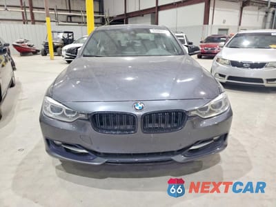 Piąte zdjęcie samochodu w środku: 2013 BMW 328 XI VIN:WBA3B3C50DF538987 - miniatura