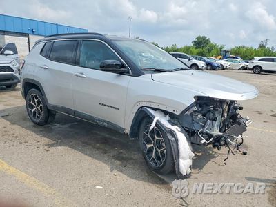 Czwarte zdjęcie samochodu z boku: 2025 JEEP COMPASS LIMITED VIN:3C4NJDCN3ST585521 - miniatura