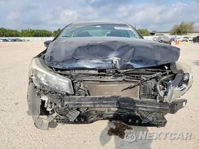 Piąte zdjęcie samochodu w środku: 2017 KIA FORTE LX VIN:3KPFK4A75HE010579 - miniatura