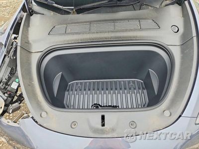 Zdjęcie 11 z 12 samochodu: 2023 TESLA MODEL Y VIN:7SAYGDEE2PF892258 - miniatura