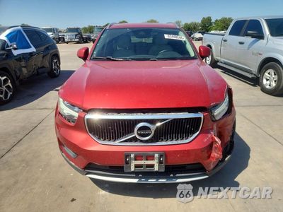 Piąte zdjęcie samochodu w środku: 2019 VOLVO XC40 T4 MOMENTUM VIN:YV4AC2HK1K2046132 - miniatura