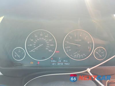 Zdjęcie 9 z 12 samochodu: 2013 BMW 320 I VIN:WBA3B1C54DF461755 - miniatura