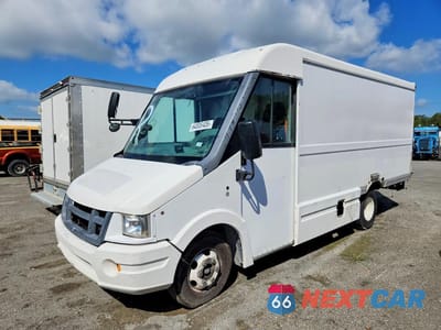 2016 ISUZU REACH DELIVERY TRUCK JALB4T175G7W00006 - główne zdjęcie licytacji z USA - miniatura