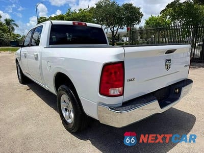 Drugie zdjęcie samochodu z przodu: 2021 RAM 1500 CLASSIC SLT VIN:1C6RR7TT6MS521432 - miniatura
