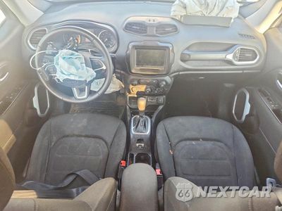 Zdjęcie 8 z 12 samochodu: 2018 JEEP RENEGADE LATITUDE VIN:ZACCJABB7JPH63837 - miniatura