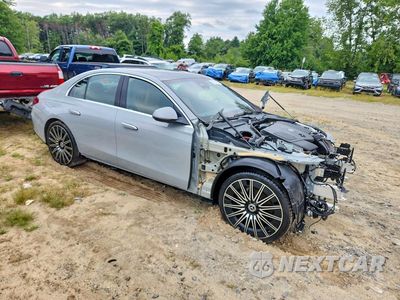 Czwarte zdjęcie samochodu z boku: 2026 MERCEDES-BENZ E 350 VIN:W1KLF4GBXTA203539 - miniatura