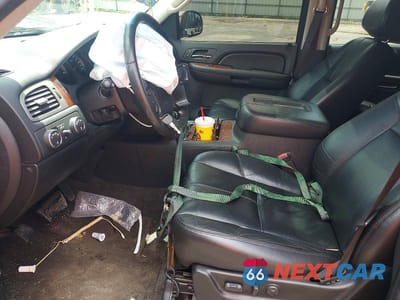 Zdjęcie 7 z 13 samochodu: 2008 CHEVROLET SUBURBAN K1500 LS VIN:1GNFK16Y48R211367 - miniatura