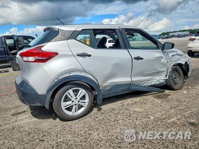 Trzecie zdjęcie samochodu z tyłu: 2020 NISSAN KICKS S VIN:3N1CP5BV6LL569816 - miniatura