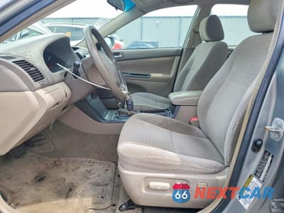Zdjęcie 7 z 12 samochodu: 2006 TOYOTA CAMRY LE VIN:4T1BE32K56U715346 - miniatura