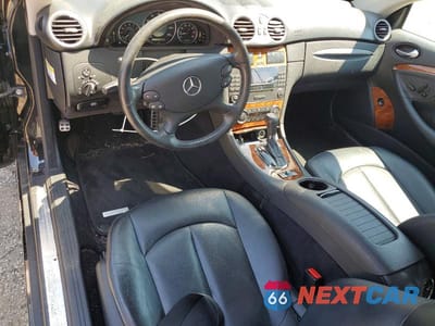 Zdjęcie 8 z 12 samochodu: 2007 MERCEDES-BENZ CLK 350 VIN:WDBTK56F57T081701 - miniatura