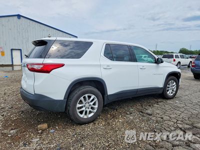 Trzecie zdjęcie samochodu z tyłu: 2018 CHEVROLET TRAVERSE LS VIN:1GNEVFKW8JJ178169 - miniatura