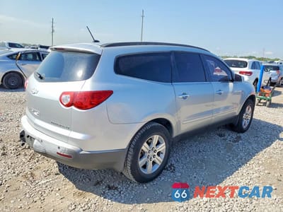 Trzecie zdjęcie samochodu z tyłu: 2011 CHEVROLET TRAVERSE LT VIN:1GNKRGED2BJ102293 - miniatura