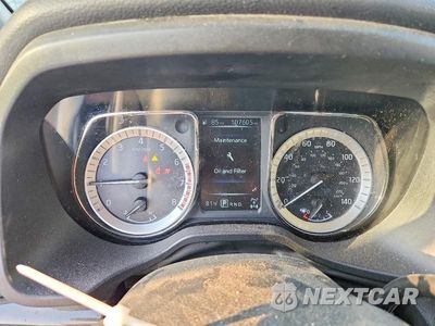 Zdjęcie 9 z 12 samochodu: 2017 NISSAN TITAN SV VIN:1N6AA1R84HN558008 - miniatura