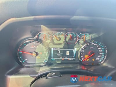 Zdjęcie 9 z 12 samochodu: 2018 CHEVROLET SILVERADO K1500 LT VIN:3GCUKREC2JG455853 - miniatura