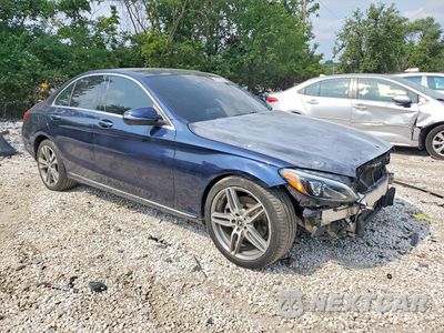Czwarte zdjęcie samochodu z boku: 2017 MERCEDES-BENZ C 300 4MATIC VIN:55SWF4KBXHU203617 - miniatura