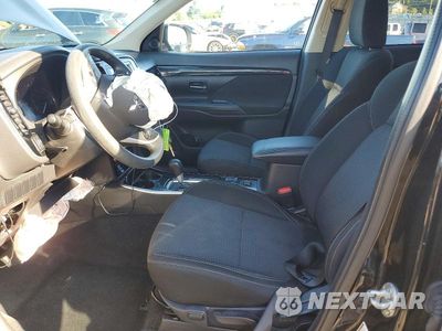Zdjęcie 7 z 14 samochodu: 2020 MITSUBISHI OUTLANDER ES VIN:JA4AD2A38LZ006703 - miniatura