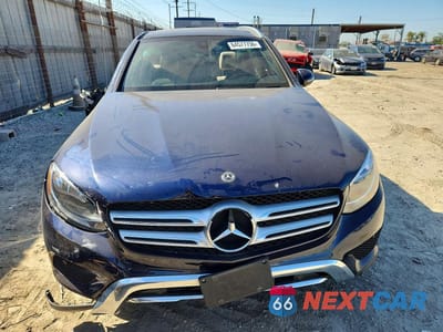 Piąte zdjęcie samochodu w środku: 2018 MERCEDES-BENZ GLC 300 VIN:WDC0G4JB0JV103887 - miniatura