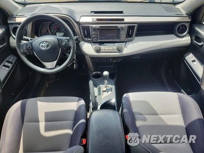 Zdjęcie 8 z 13 samochodu: 2015 TOYOTA RAV4 XLE VIN:JTMRFREV1FD125640 - miniatura