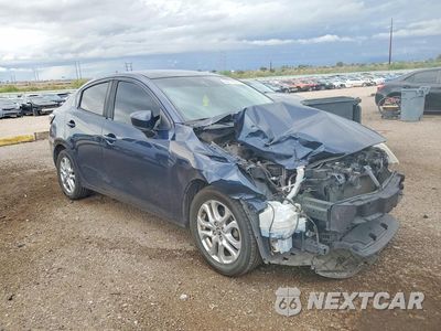 Czwarte zdjęcie samochodu z boku: 2017 TOYOTA YARIS IA BASE VIN:3MYDLBYV2HY156600 - miniatura