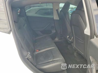Zdjęcie 11 z 14 samochodu: 2022 TESLA MODEL Y VIN:7SAYGDEE1NA012001 - miniatura