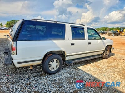 Trzecie zdjęcie samochodu z tyłu: 1998 CHEVROLET SUBURBAN C1500 VIN:3GNEC16R9WG137684 - miniatura