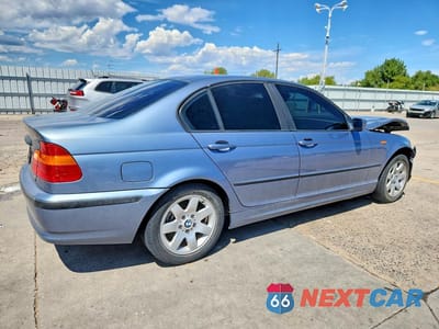 Trzecie zdjęcie samochodu z tyłu: 2004 BMW 325 IS SULEV VIN:WBAAZ33494KP89024 - miniatura